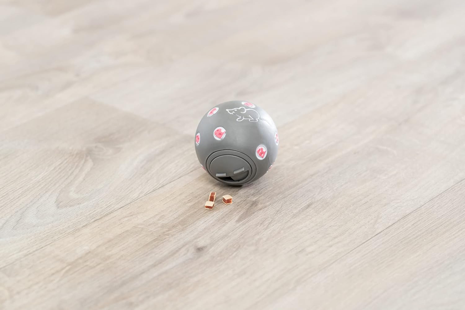 SNACK BALL PLASTIC 7CM
